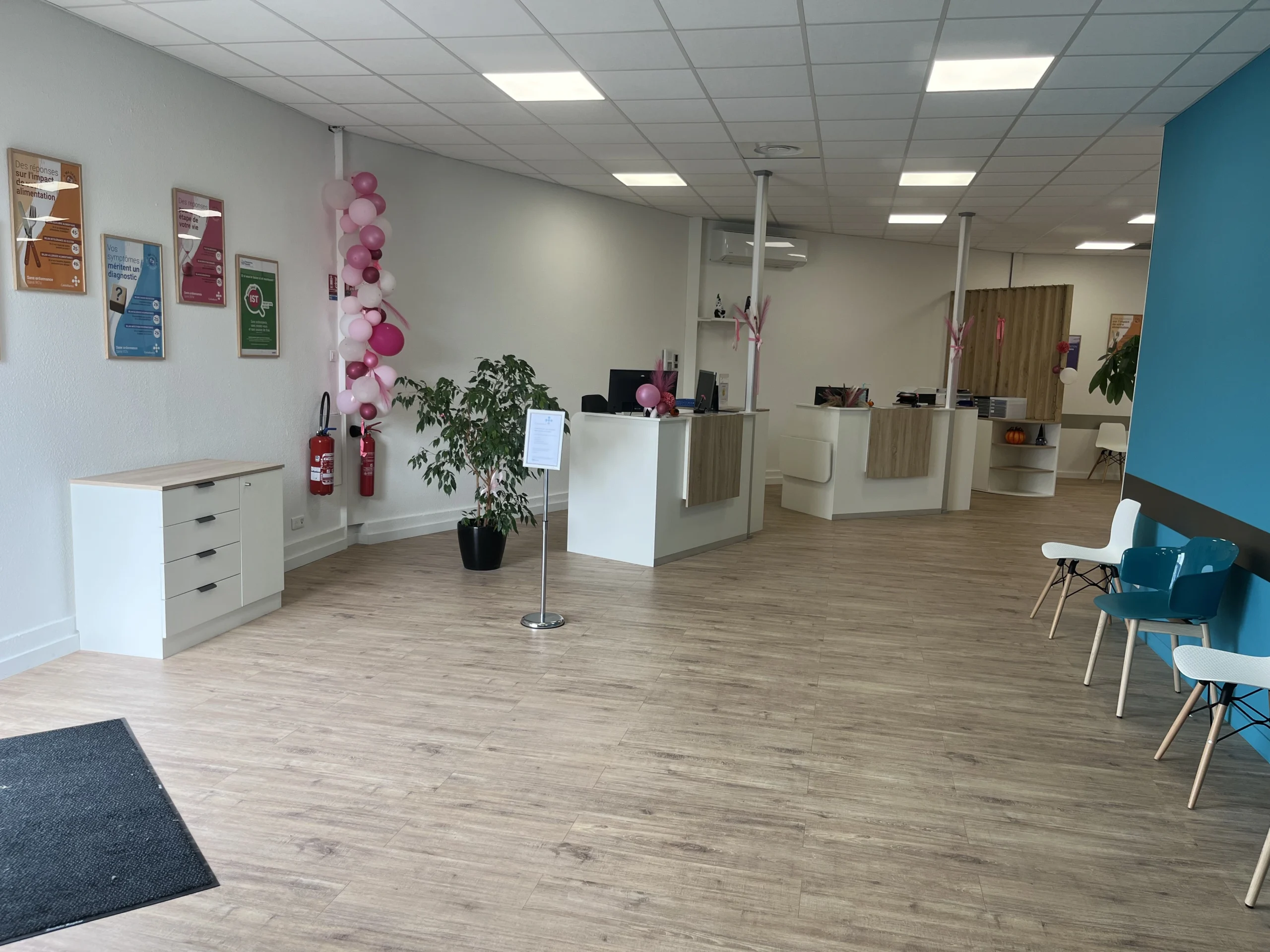 Meubles d'accueil d'un Laboratoire